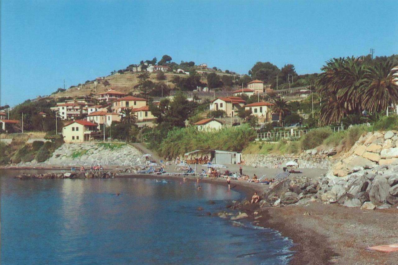 Risorgimento Apartment Cipressa Exterior foto